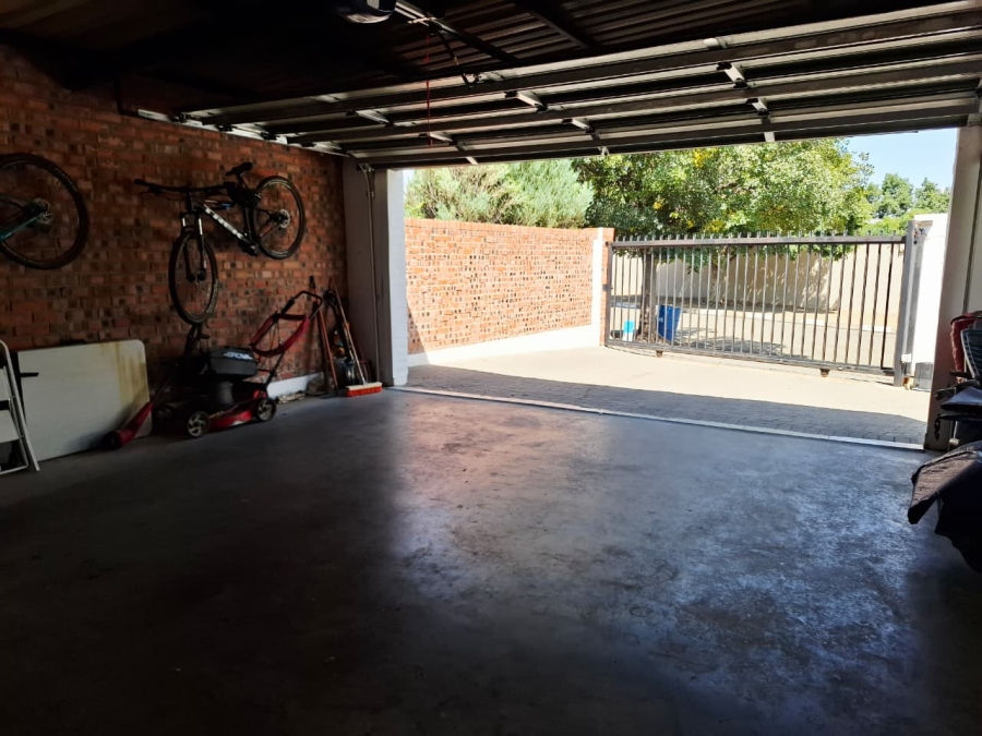 To Let 3 Bedroom Property for Rent in Bayswater Free State